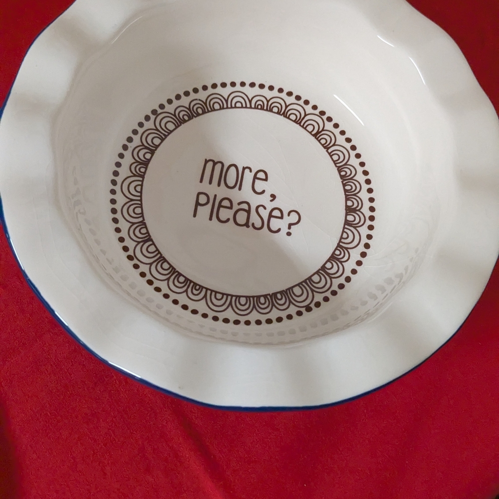 White and Brown Ceramic Pie Dish